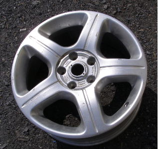 02-04 BENTLEY ARNAGE R/T 18x8 Grooved 5 Spoke w Coverd Lugs SILVER
