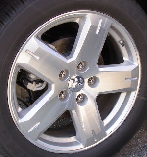 09-10 DODGE JOURNEY RT/SXT 19x7 Flat Creased 5 Spk, Groove in End MACHINE/SILVER