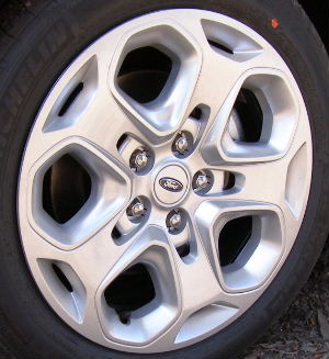 09-12 FORD FUSION SE 17x7 Slotted Flared 5Spk, Raised Edges SILVER 7052WC