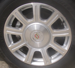 08-11 CADILLAC DTS 17x7 Flat Double Grooved 9 Spoke MACH/SILVER OPT PFF