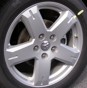 09-10 DODGE JOURNEY RT/SXT 19x7 Flat Creased 5 Spk, Groove in End SILVER