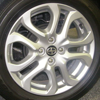 16-20 TOYOTA YARIS XLE 16x5.5 Contoured Flared Double 5 Spoke A SILVER