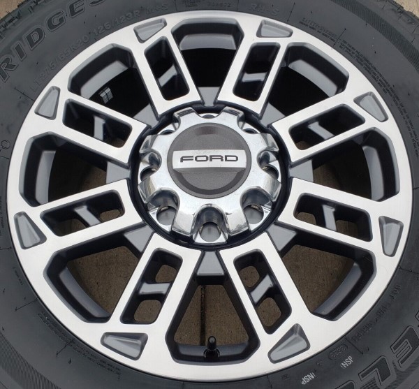 23-24 FORD F250 SD/F350 SD PLATINUM LIMITED 20x8 8 Lug Slotted Doulbe 8 Spoke MACHINE/GREY