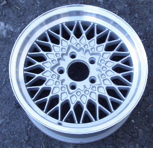 90-92 LINCOLN MARK VII 16x7 Crosslace Mesh, 25 mm Offset A ARGENT BBS