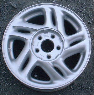 96-97 FORD THUNDERBIRD 15x6.5 Slanted Double 5 Spoke SILVER RIGHT