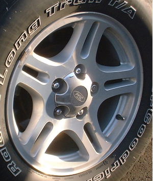00-02 FORD EXPEDITION 17x7.5 Thin Split 5 Spoke, Open Lugs A MACHINE/SILVER