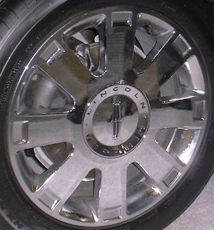03-05 LINCOLN LS 17x7.5 Flat 8 Spoke with Notch in End CHROME