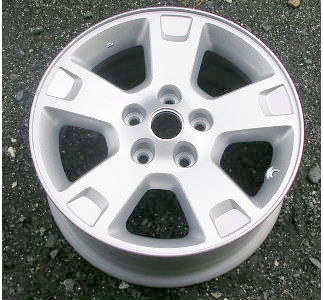05-07 FORD ESCAPE XLT/LIMITED 16x7 5 Spoke w Square Indent in End SILVER