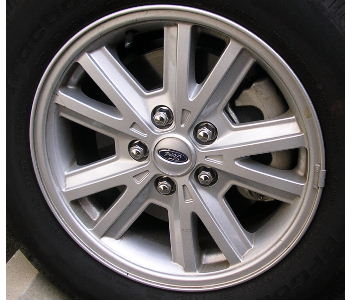 05-09 FORD MUSTANG PREMIUM 16x7 5 V Spoke with Edge B SILVER