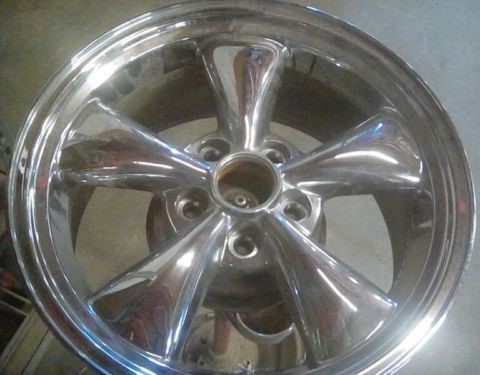 05-09 FORD MUSTANG GT 17x8 Soft 5 Spoke w Machined Lip C POLISHED