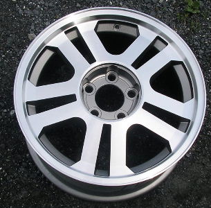 05-06 FORD MUSTANG 17x8 Flat Flared Double 5 Spoke MACHINE/GREY