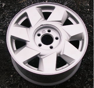 00 CADILLAC DEVILLE DTS 17x7.5 5Lug Twisted Slanted 7 Spoke SILVER PAINTED