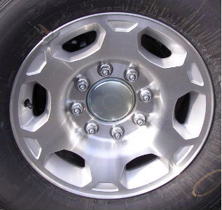 08-10 CHEVROLET SUBURBAN 2500 17x7.5 8x6.5 Dished 6 Spk, Notched End MC/SILVER, OPTN N89