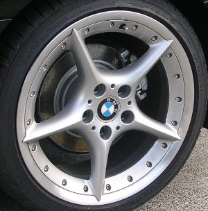 H  BMW Z4 3.0 SI x8.5 Rear 2 Piece Peaked 5 Spoke   Wheel