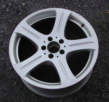05-08 MERCEDES CLS500/CLS550 18x8.5 Flattish Grooved 5 Spoke 219 CH - SILVER FRONT