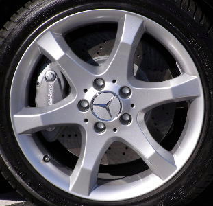07 MERCEDES C-CLASS/C230 SPORT 17x7.5 Thin Angular Creased 6 Spoke 203 CH - SILVER FRONT