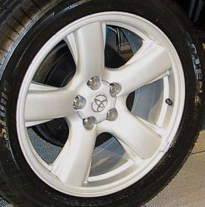 05-13 TOYOTA TACOMA XRUNNER 18x8 Flared Soft 5 Spoke with Edge SILVER