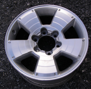 05-15 TOYOTA TACOMA PRERUNNER/TRD PRO 17x7.5 Tiered Flared Machined 5 Spoke MC/SILVR,1 STEP CAP