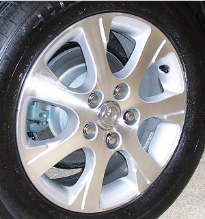 05-06 TOYOTA CAMRY LE/XLE 16x6.5 7 Spoke with Cut Flare MACHINE/SILVER, USA