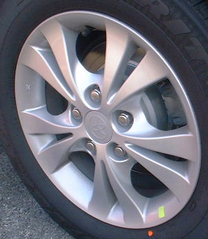 04-08 TOYOTA CAMRY LE 15x6.5 Flared Contoured Double 5 Spk SILVER