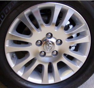 07-10 TOYOTA SIENNA LE/XLE/LIMITED 17x6.5 Flat Paired 14 Spoke MACHINE/SILVER