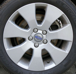 09 VOLVO S80 T6 17x7 Flared Wide 7 Spoke SILVER SPARTES