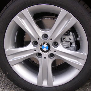 08-13 BMW 128I/135I 17x7 Thin Flat Flared Grooved 5 Spoke SILVER FRONT ST 262