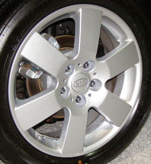 07-10 KIA MAGENTIS 17x6.5 Flat 6 Spoke with Dished Center SILVER