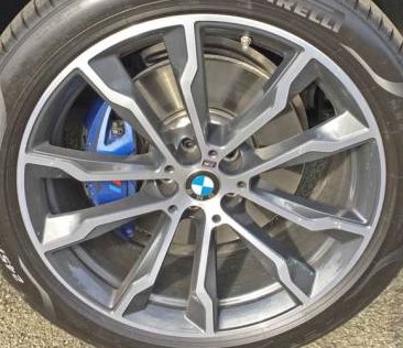 19-22 BMW X4 20x8 Double 5 Spoke, Flared Ends MACH/GREY FRONT ST 699M