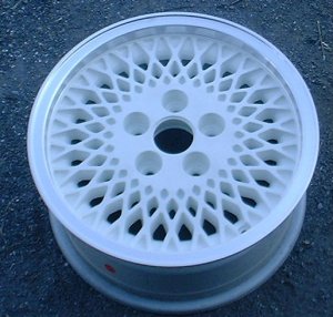 91-92 JEEP CHEROKEE LIMITED 15x7 Painted Mesh w Machined Lip WHITE